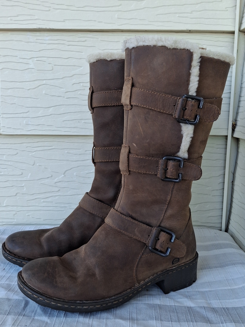BORN TAWNY BUCKLE BOOTS, Brown Leather, Shearling Lining, Women's 7.5/38.5